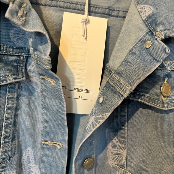 Denim Jacket NWOT With White Butterflies and Long Sleeves - Picture 10 of 12